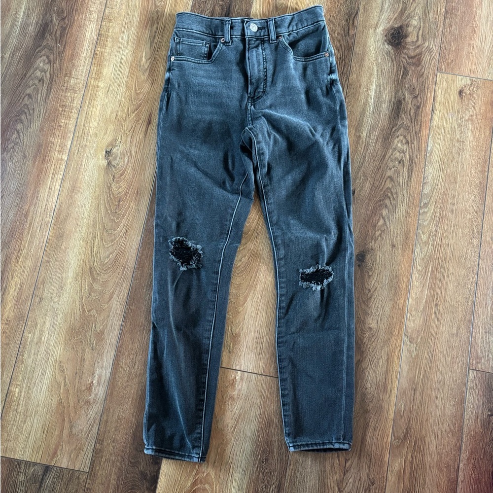 Women’s Distressed Black Jeans